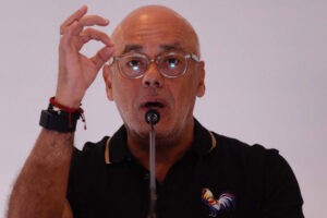 Jorge Rodríguez exigió a medios internacionales respetar la verdad y los resultados electorales