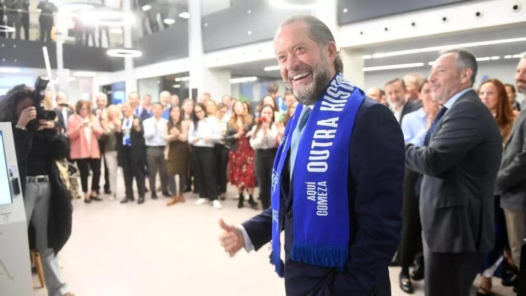 Juan Carlos Escotet es el nuevo presidente del Deportivo La Coruña