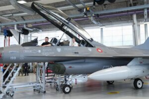 Kiev recibe de sus aliados los primeros cazas F-16