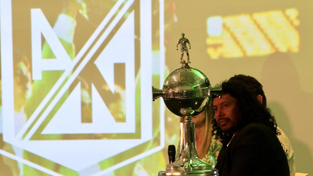 La FLA conmemora los 35 años de la primera Copa Libertadores de Atl. Nacional