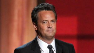 La investigación sobre la muerte de Matthew Perry apunta a una posible red de drogas en Hollywood - AlbertoNews