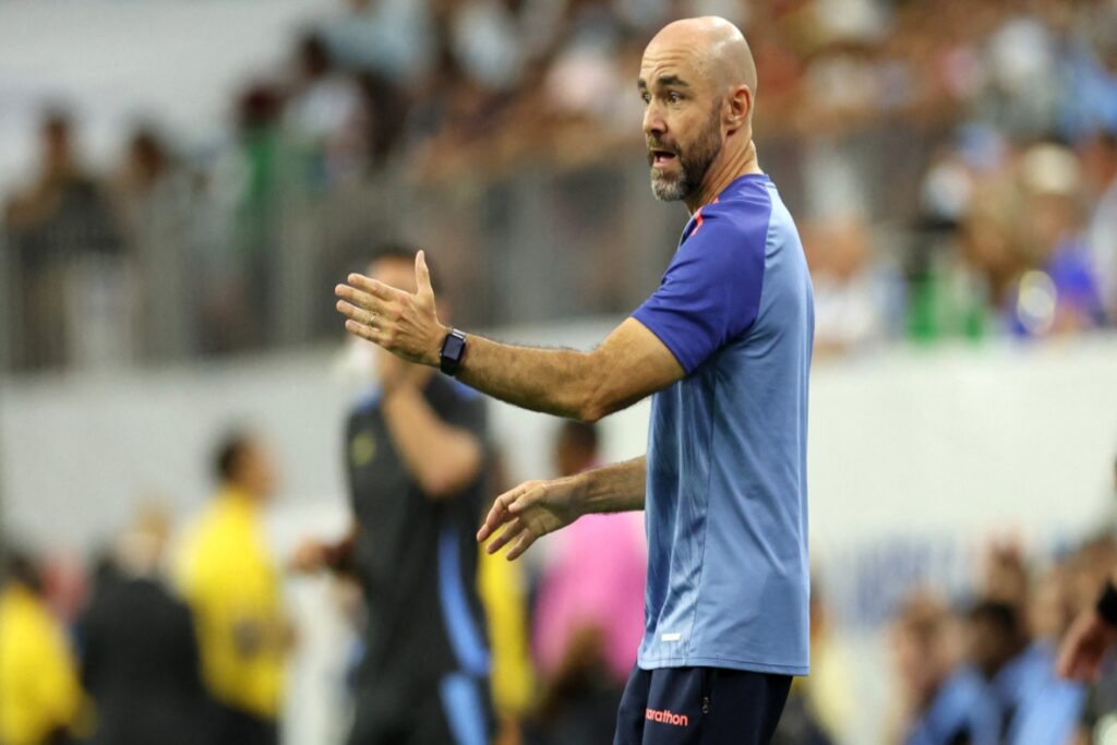 La selección nacional de Ecuador anunció la salida de Félix Sánchez Bas como entrenador |