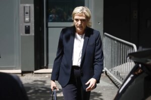 Le Pen rechaza "las provocaciones" de Moscú después de que el Kremlin diera su apoyo explícito a Reagrupamiento Nacional