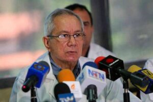 León Natera desmiente que está vendiendo medicinas