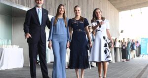 Leonor a los jóvenes: "Pensemos en largo y miremos alto sin perder de vista la realidad"