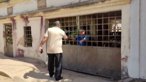 Líder comunitario en Maracaibo trabaja sin hacer distingos políticos