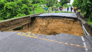 Lluvias provocaron desplome de Troncal 9 en Carúpano-Güiria