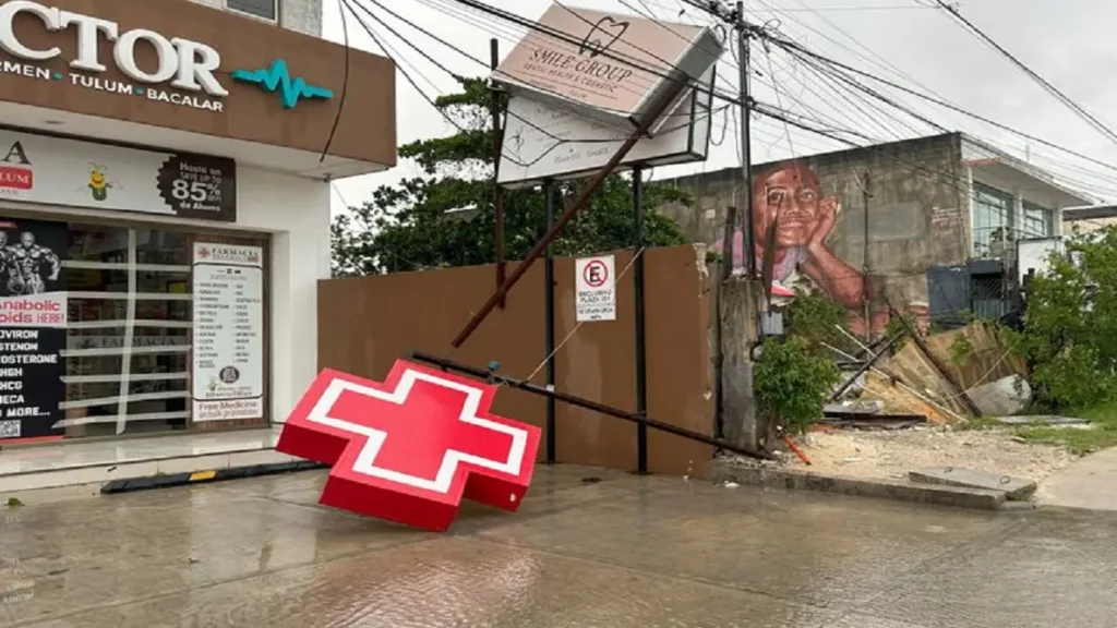 Lluvias torrenciales en sureste mexicano tras el paso del huracán Beryl