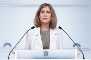 Los Comuns cierran un preacuerdo con PSC que junto a ERC garantizaría la investidura de Illa