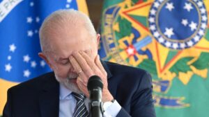 Lula está “asustado” por dichos de Maduro. Llevan máquinas a regiones.