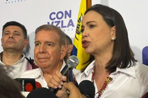 Machado llamó a la ciudadanía a apostarse este lunes en sus centros de votación