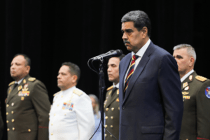 Maduro asciende a 514 oficiales de Casa Militar y Dgcim