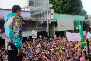 Maduro encuentra apoyo contundente en Aragua - Yvke Mundial