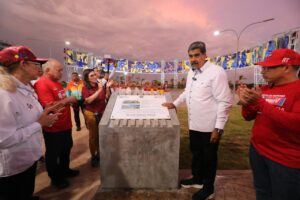 Maduro entregó segunda fase del parque Ana María Campos