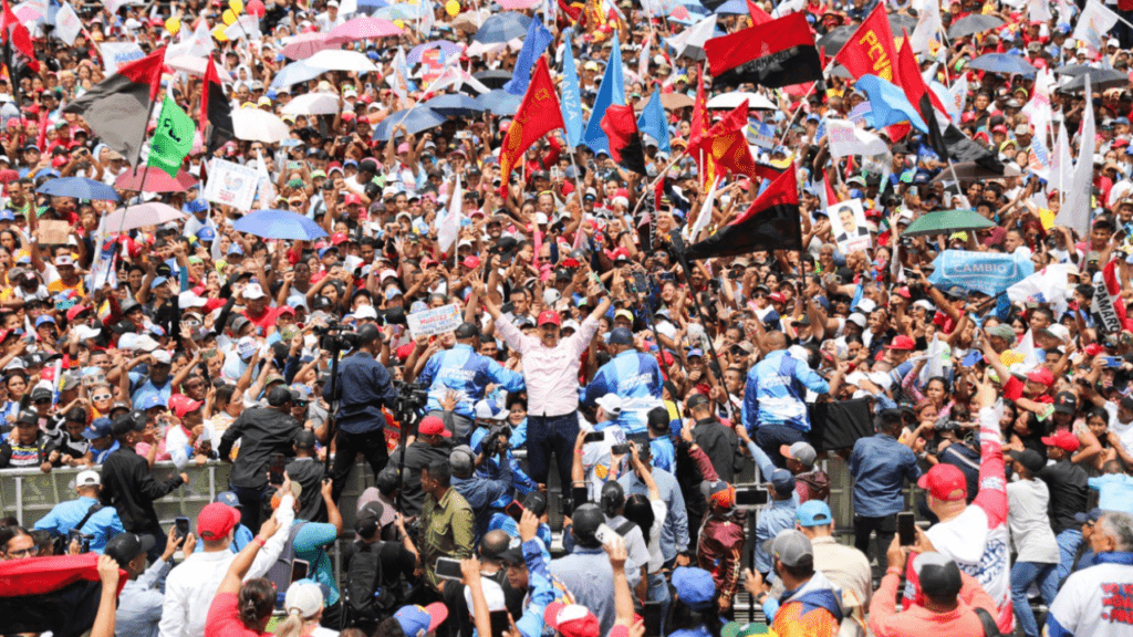 Maduro pide "amor y voto" de los trujillanos ante las presidenciales