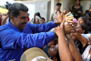 Maduro se atrevió: CNE anuncia ganador con 51% de los votos en medio de cuestionamientos