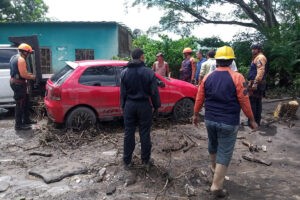 Maduro transmitió apoyo y solidaridad a víctimas del huracán Beryl