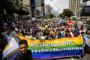 Marcha LGTBI en Caracas: "Queremos tomarnos de la mano en un centro comercial"