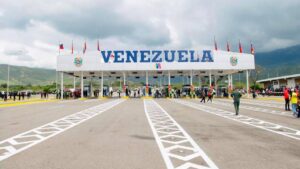 Miles de venezolanos viajaron desde Colombia a votar