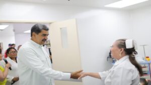 Nicolás Maduro hizo entrega de 5 CDI a la comunidad de Petare