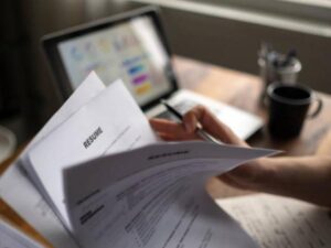 Ofertas laborales para profesionales en Bogotá y Medellín, con salarios altos | Empleo | Economía