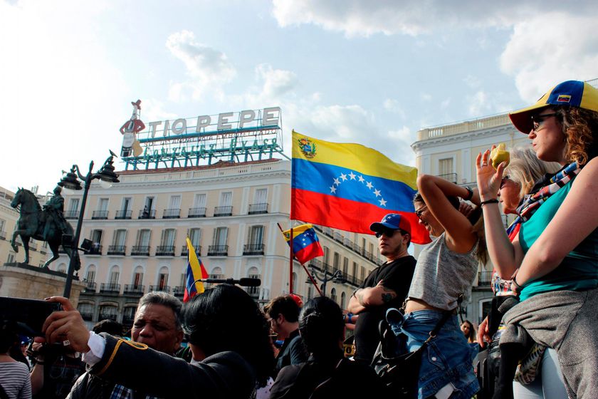 Oposición venezolana en Madrid califica resultado electoral de "grotesco robo mayúsculo" - AlbertoNews