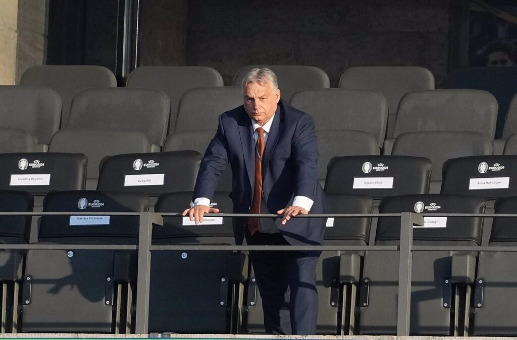 Orbán arremete contra la política de la UE en Ucrania y aplaude a Trump durante un encendido discurso en Rumanía