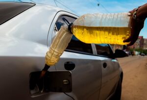 “Para eso existen las bombas”: Rechazan venta de gasolina en calles de Machiques