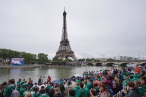 Paris 2024 suspende de nuevo los entrenamientos de Triatlón en el Sena por la mala calidad del agua
