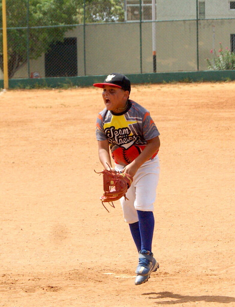 Pedro Gutiérrez coronó a KB Vargas en el Día del Niño