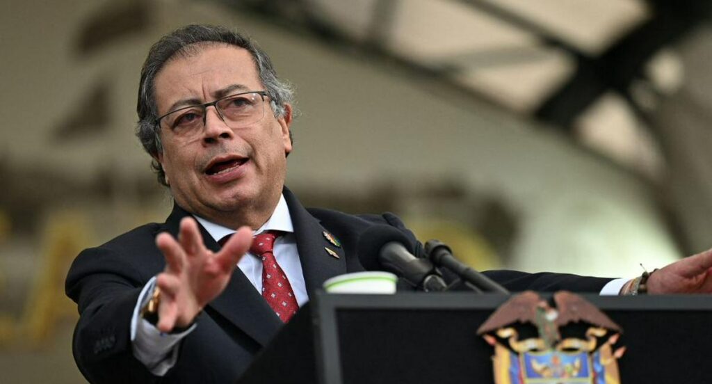 Presidente Gustavo Petro sugiere a tercera edad salir a marchar por reforma pensional