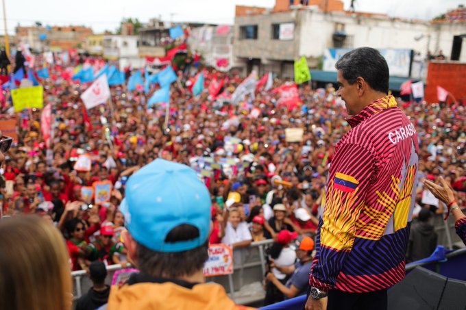 Presidente Maduro llama a aplicar en el país el plan 0800 Súper Bigote