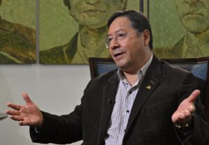 Presidente de Bolivia se defiende de dudas de Milei y Morales frente a fallido golpe - AlbertoNews