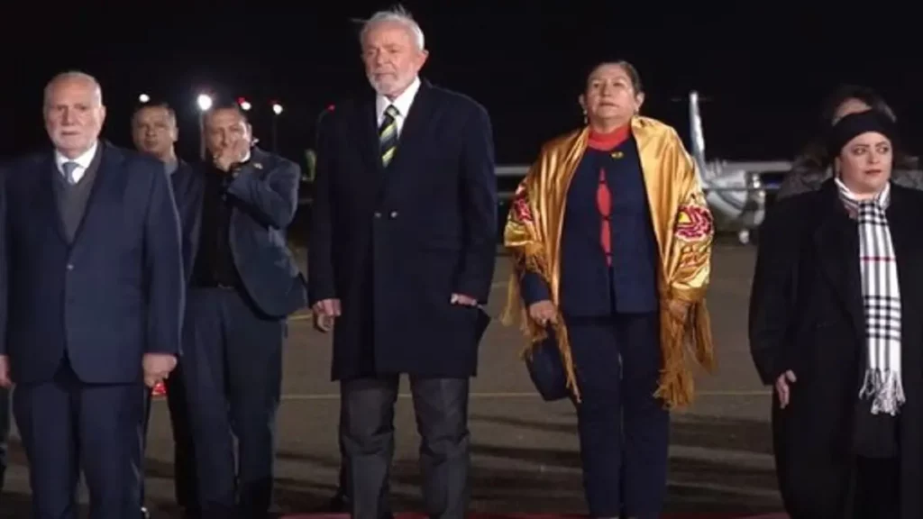 Presidente de Brasil llega a Bolivia en visita oficial