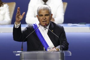 Presidente de Panamá desea que en Venezuela se "escuche la voluntad del pueblo"