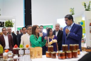 Presidente inauguró el Centro de Convenciones Parque Bolívar y la Expo Marca de lo Hecho en Venezuela |