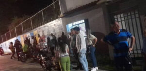 Reportan cola de electores en centros de votación