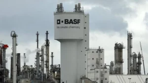 Reportan quince heridos tras explosión en una planta del grupo químico alemán BASF