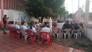 Rezan el santo rosario por la liberación del periodista Luis López
