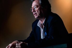 Roig tildó de ridiculez ataques a Ridery por aparecer en propaganda de Maduro