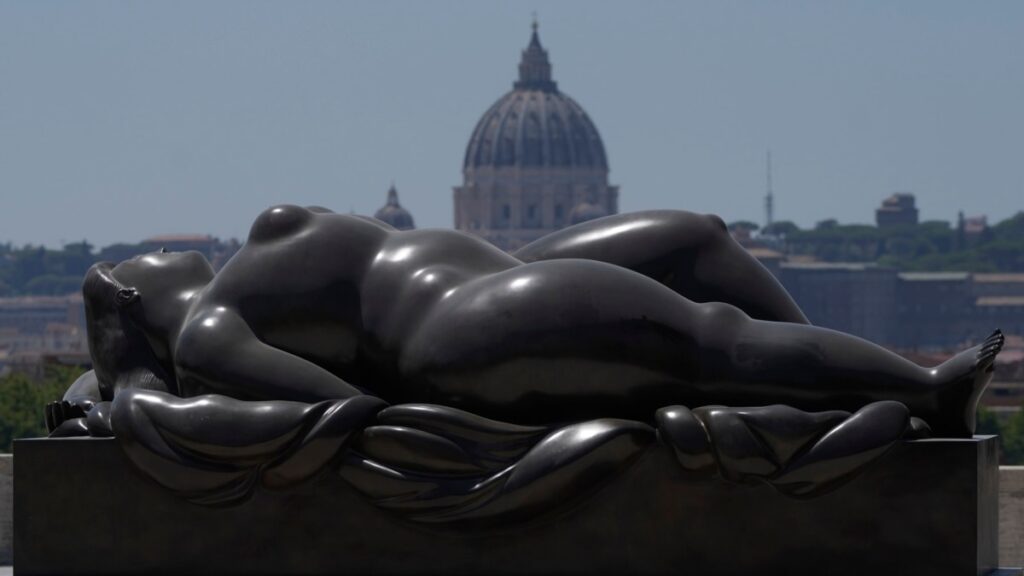 Roma recuerda al fallecido artista colombiano Botero con una exposición de esculturas al aire libre