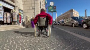 Roma, una ciudad imposible para las personas con discapacidad