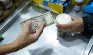 Salarios y créditos sacrificados - Agencia Carabobeña de Noticias