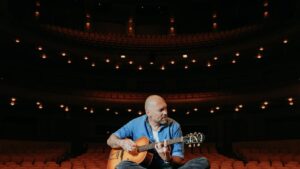 Santiago Cruz visitará ocho ciudades de Colombia con 'Un tour acústico de verdad'