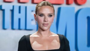 Scarlett Johansonn cena en el mítico restaurante Caripen de Madrid