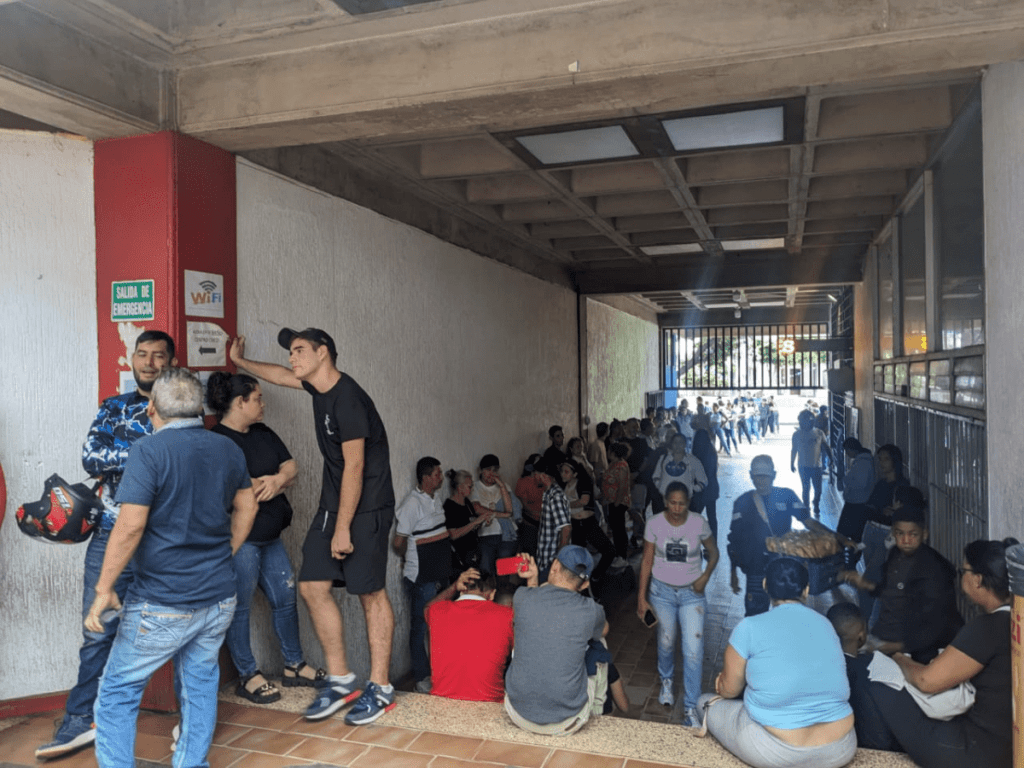 Se mantiene la jornada de cedulación sin cita en el Saime de la frontera – Diario La Nación