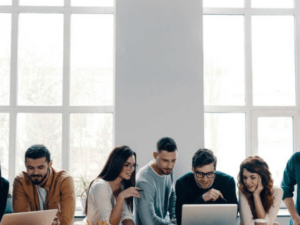 Si añade estas 4 palabras a su vocabulario, podrían ser más influyente en su trabajo | Empleo | Economía
