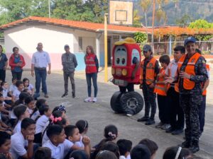 Tránsito Terrestre en San Fernando de Apure impulsa plan de educación vial