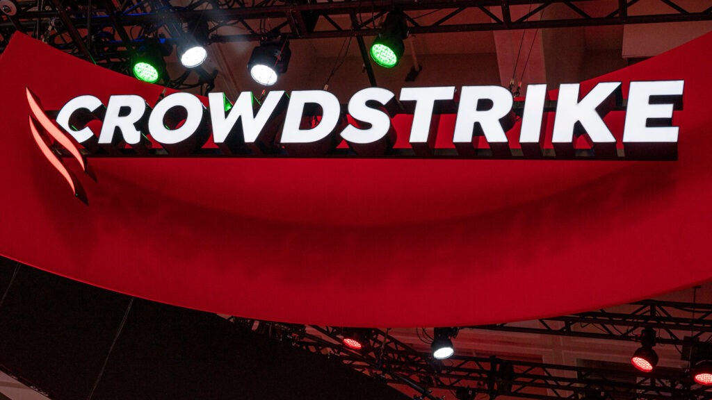 Tras la falla mundial, ahora CrowdStrike alertó sobre un “posible actor de delitos electrónicos” que ataca a sus clientes en América Latina - AlbertoNews