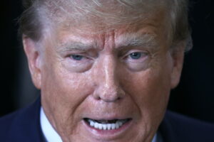 Trump repite tesis de que Venezuela y el Salvador están enviando sus criminales a EE.UU. (+Video)